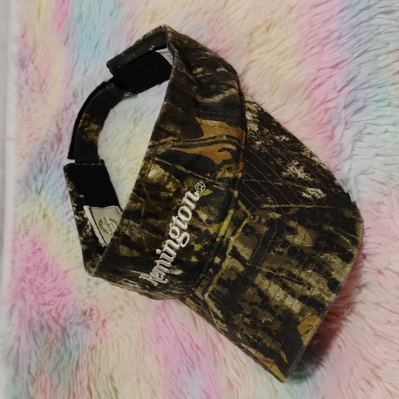 RARE! Vintage Remington Camouflage Visor Velcro Back UNISEX - Picture 9 of 11